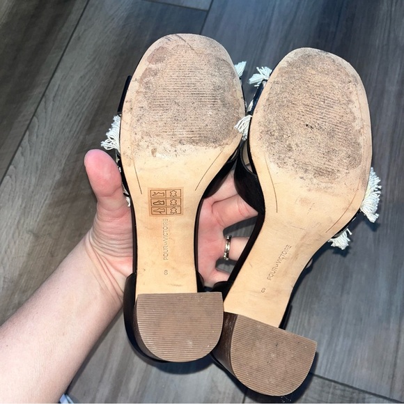 Pour la Victoire Havana Criss Cross Sandal Block Heel, Size 8 - Picture 8 of 8